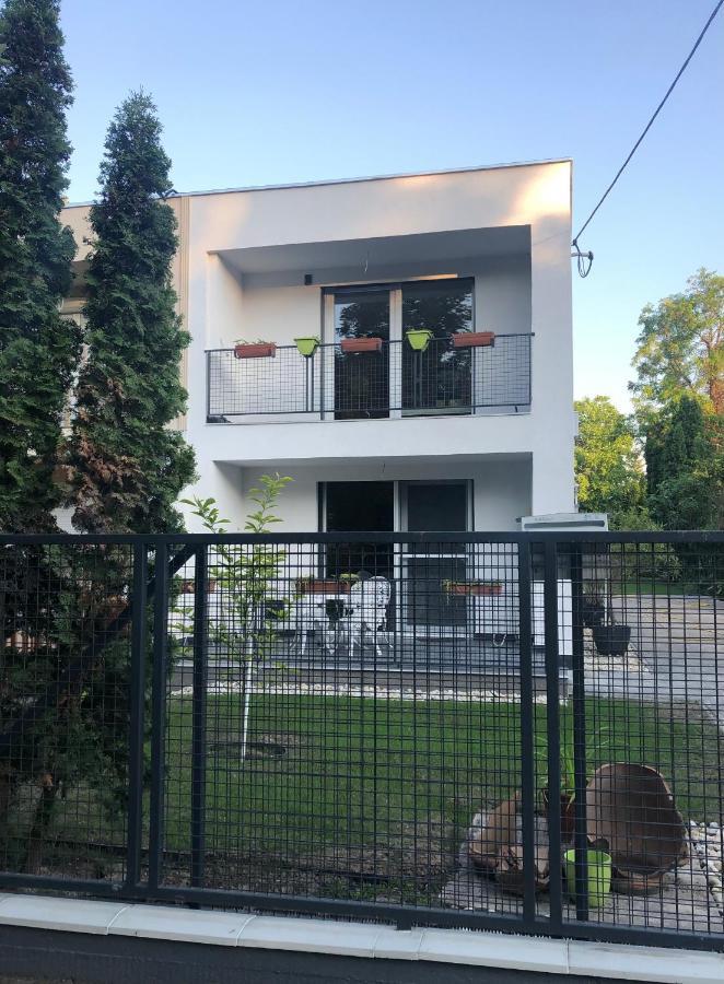 House For 6 Ppl At Lake Balaton Siofok Exterior photo