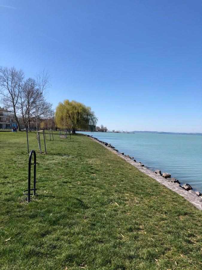 House For 6 Ppl At Lake Balaton Siofok Exterior photo