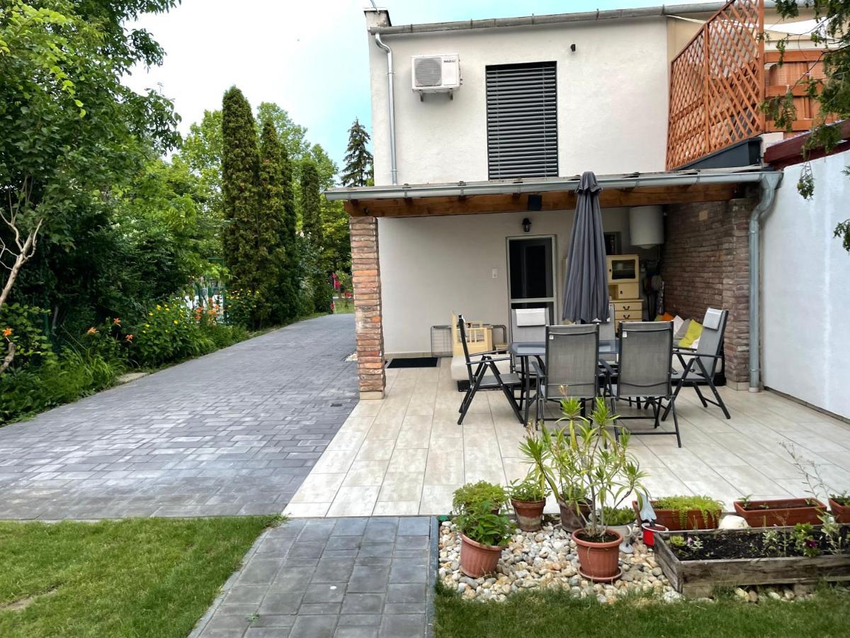 House For 6 Ppl At Lake Balaton Siofok Exterior photo