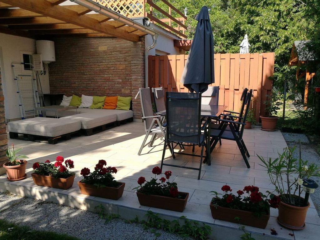 House For 6 Ppl At Lake Balaton Siofok Exterior photo